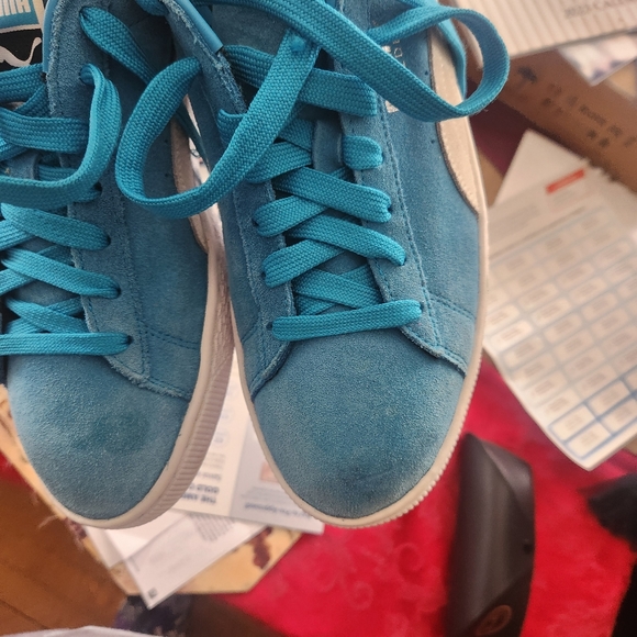 Blue Suede Pumas (rare color) - Picture 3 of 8